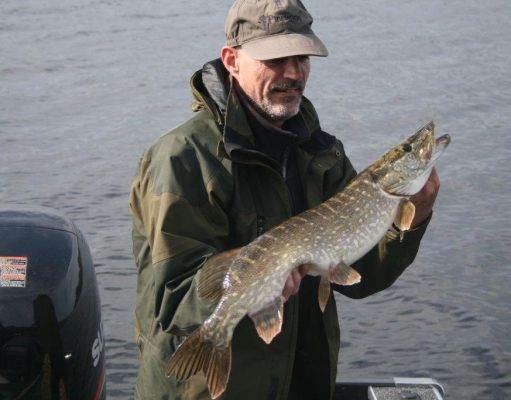 Ronnie loses a big Pike, and then lands this one minutes later