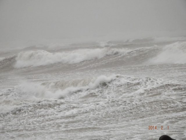 DSCF0326 waves