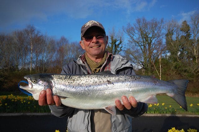 Ian Morris with his 8lbs fish from the Sand Hole this afternoon.