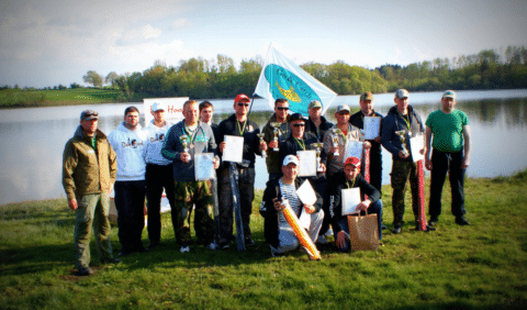A happy group of anglers at Lough Gowna