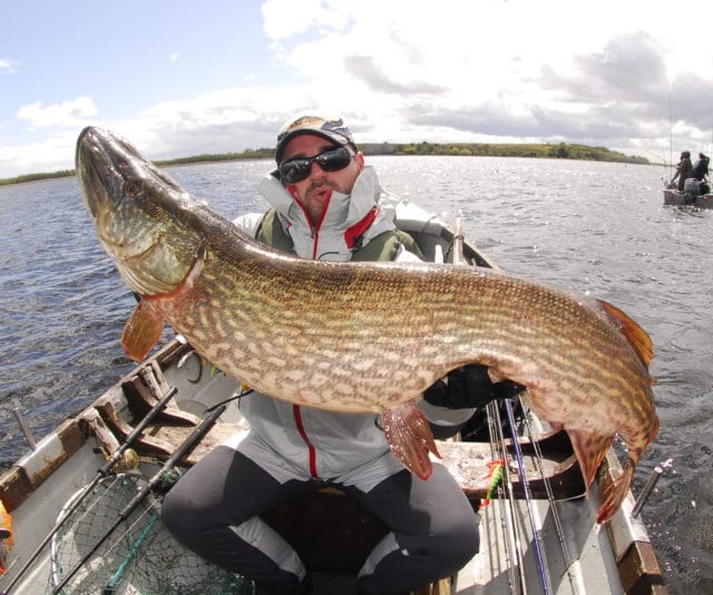 122cm pike
