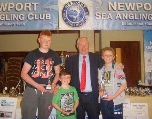 19 blue shark for Tigger's anglers in 1 day The Winning Team - Damien Chambers, Ryan Chambers & Darragh O’Grady pictured with Minister Ring