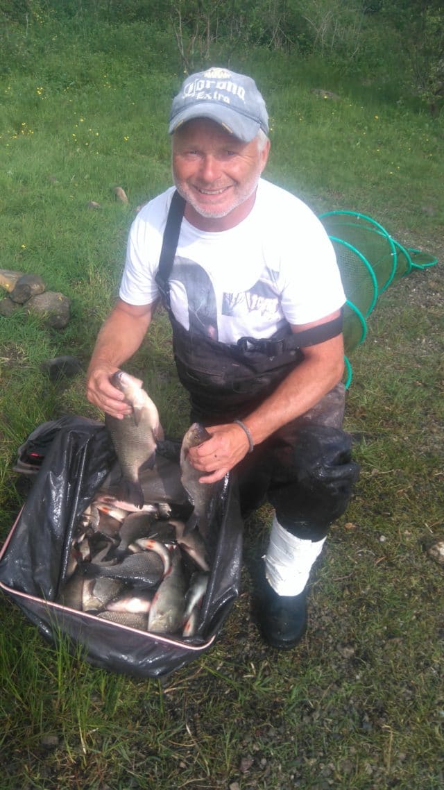 Tony Greene on day four with bag weighing 19.810kg