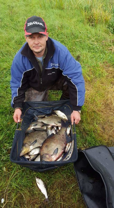 Some good bream and hybrids also turned up