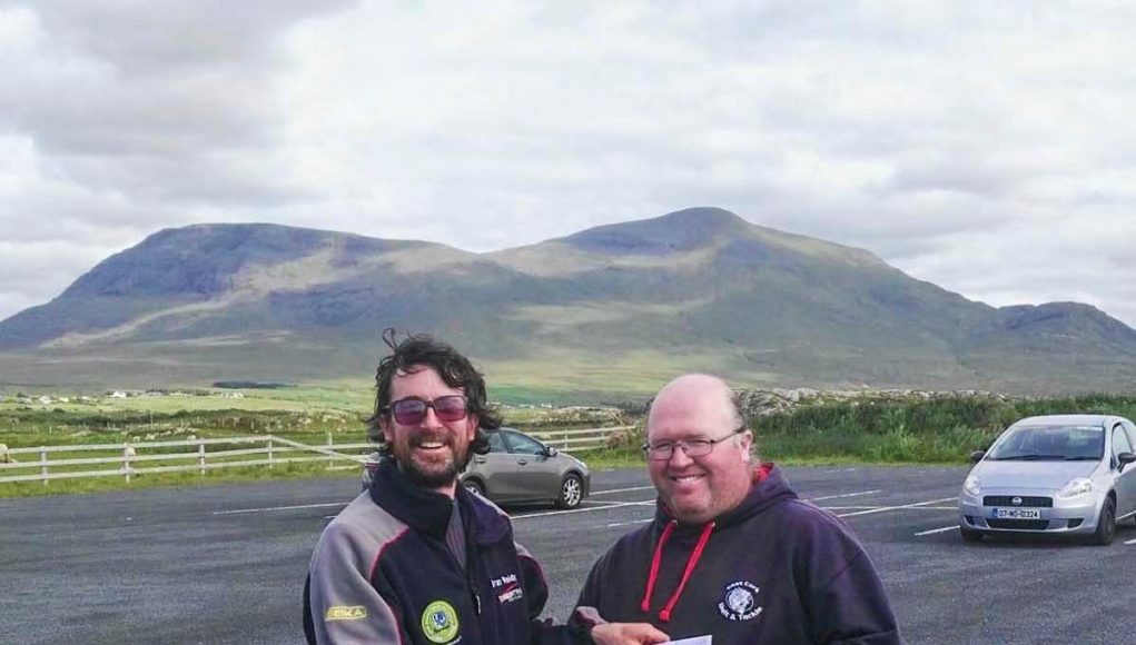 Brian Reidy (left) presents Aidan OHalloran with the Connacht Open Gold Medal for 2017. Congratulations Aidan!