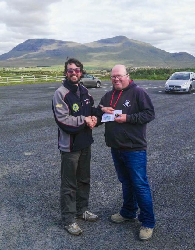 Brian Reidy (left) presents Aidan OHalloran with the Connacht Open Gold Medal for 2017. Congratulations Aidan!