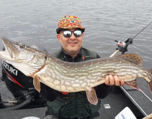 108cm pike