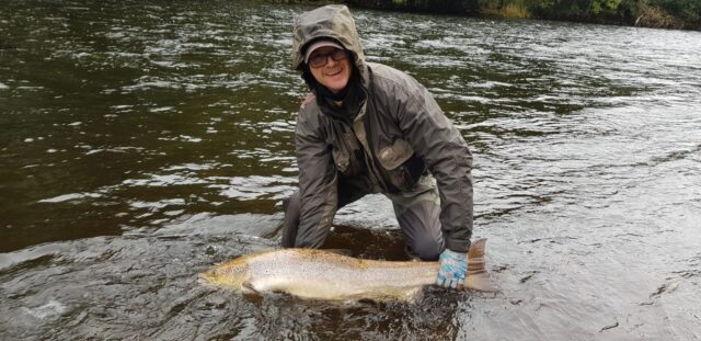 25lb salmon from Ballyhooley Castle fishery on the Munster Blackwater