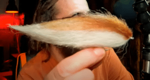 Look and Learn: Tying pike flies with synthetics – Norbert Renaud pike fly