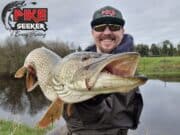 Artur finds the 120cm pike he was seeking 120cm pike