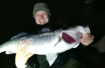 85 cm bass Keith Barker